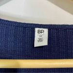 BP . Women’s Scoop Neck Waffle Knit Cropped Henley Long Sleeve Navy Size Med NWT Photo 2