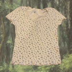 Brandy Melville White & Green Floral lettuce hem waffle tee -  Photo 0