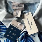 Tommy Bahama  Women's Active Golf Sea Palm Blue White Sleeveless Top Photo 1