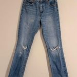 Levi's knee rip blue wash jeans size 24 Photo 0