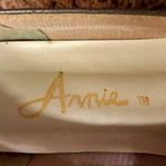 Vintage Annie Heels Womens 7.5M Gently Used Gray Unique Size 7.5 Photo 6