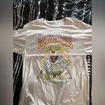 LOTUS FASHION Rock N’ Roll American Tour Neutral Unisex Graphic Tee Adult L EUC Size L Photo 4