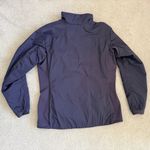 Arcteryx Arc’teryx Women’s Atom Jacket size L in black sapphire Photo 5