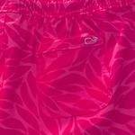 Vineyard Vines XL pink drawstring shorts. NWOT. Photo 4