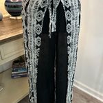 No Boundaries  Black/White Printed Wide Leg Pants - Size M Photo 2