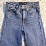 Veronica Beard Jackie 10” Straight Cropped Jeans – Oxford Wash (Sz 26)💚 Photo 3