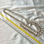 Light pink bib necklace Photo 4