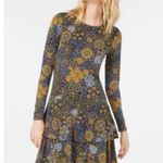 Michael Kors Medallion-Print Ruffled Skirt Dress.
Long Sleeve. Size Medium. Photo 11