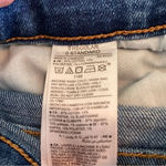 Old Navy  Boyfriend Shorts Size 0 Light Wash Photo 3