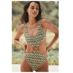 Montce Ky Cutout One Photo 3