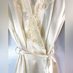 Jones New York  XS/S Satin n Lace Ivory Belted Luxury Robe Photo 2