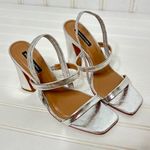BCBGMAXAZRIA BCBGMaxAzaria Metallic Silver Heeled Sandals 364 Photo 1