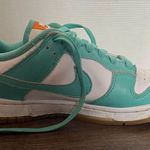 Nike Low Dunks Photo 2