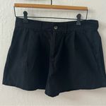 Double Zero  Black Pleated Shorts Button Zip Closure Size Large Photo 2