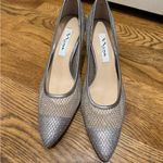 Nina NY Women’s STEEL/LIGHT GUNMETAL MESH LOW-HEEL CLASSIC
DRESSY PUMP size 8M Photo 2