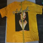Aaliyah Graphic Yellow Short Sleeve Concert T Photo 7