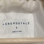 Aeropostale white quilted vest with removable fur lining on the hood. Photo 2