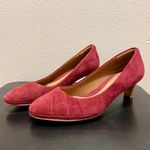 Elegant Burgundy Suede Heels EüroSoft by Sofft Size 8 M Purple Photo 3