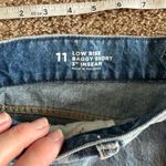 Arizona Jeans  co. Women’s blue denim medium wash shorts size 11 Baggy Photo 1