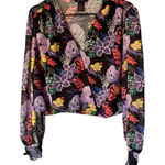 It's Pink Women's Shear Flora Flare Sleeve Crop Top Black Size XL Photo 0