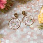 Gold Round Transparent Shell Bits Earrings Photo 0