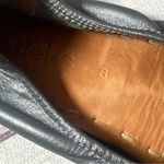 Tieks  BY GAVRIELI Metallic Gray Leather Slip On Foldable Ballet Flats Women Sz 8 Photo 3