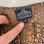Angie  Flowy Medium Shirt Studded‎ bronze notched neck short sleeve pebble print Photo 2