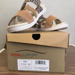 Spenco Tessa‎ Sandals Leopard Print Comfort Slides Tan Cheetah Women's 11D Brown Size 11 Photo 2