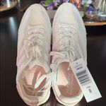 Tretorn  Women's Cream and pink Sneakers size 8 Photo 2