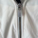 Lululemon Off White Scuba Jacket With Removable Vest Size 4 Photo 2