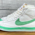 Nike Blazer 77 Women’s Mid Chenille Swoosh Photo 0