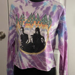 Retro Womens Size Medium Spell Out Cropped Def Leppard‎ Band Long Sleeve T Photo 0