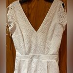 EXPRESS White Cotton Eyelet Open Tie Back Slit Sleeves Lined Romper Size 4 Photo 7