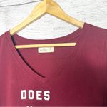 Hollister  “Does Running Late Count as Cardio?” Maroon Graphic Tee Size Medium Photo 3