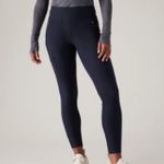 Athleta  headlands hybrid cargo tights navy blue size 6 Photo 4