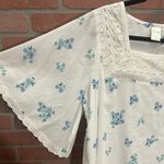 Blair  Floral top with flair arms knitted neckline size medium Photo 1