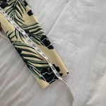 Beyond Yoga  Women’s Medium Olympus Floral Yellow Green Leggings Photo 3