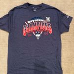 UConn Back To Back Champs Tee Size L Photo 0