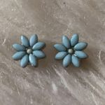 LA Hearts stud earrings Photo 0