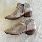 Clarks  Ankle Boots Womens Sz 10M Beige Suede Spye Hale Side Zip‎ Leather Bootie Photo 6