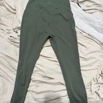 Beyond Yoga power beyond midi legging size medium Photo 3