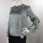 Topshop Crinkled Moth Print Bell Sleeve
Blouse Top Photo 11