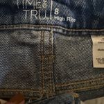 Time and Tru Womens Size 8 High Rise Distressed Denim Jean Shorts Blue Photo 6