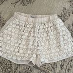 Blu Pepper Beige Lace Shorts Size Large  Photo 0