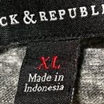 Rock & Republic - Short-sleeve embellished top Women’s XL Photo 6