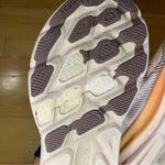 Hoka  One One Clifton 9 GTX Sneakers Cosmic Pearl / Smokey Quartz - Size 8.5 Photo 6