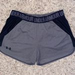 Under Armour Shorts Photo 0