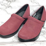 Lands' End  444073 Suede Slip On Clogs Shoes Wine Womens 11 B 11B Photo 0