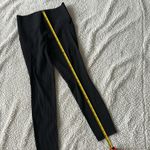 Athleta High Rise Ribbed 7/8 Legging Size M Black Photo 5