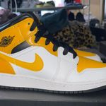 Jordan 1 Mid Photo 0